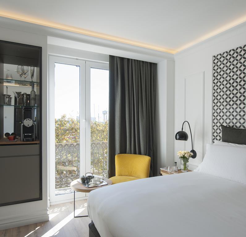 Suite Júnior com Varanda