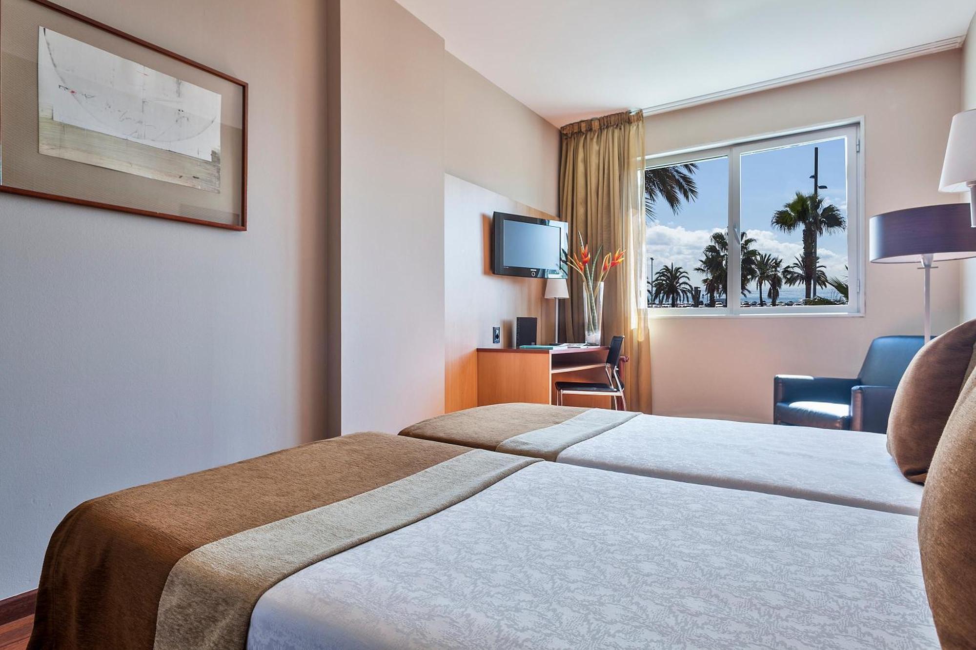 Deluxe Tweepersoonskamer met 1 of 2 Bedden en Uitzicht op Zee
