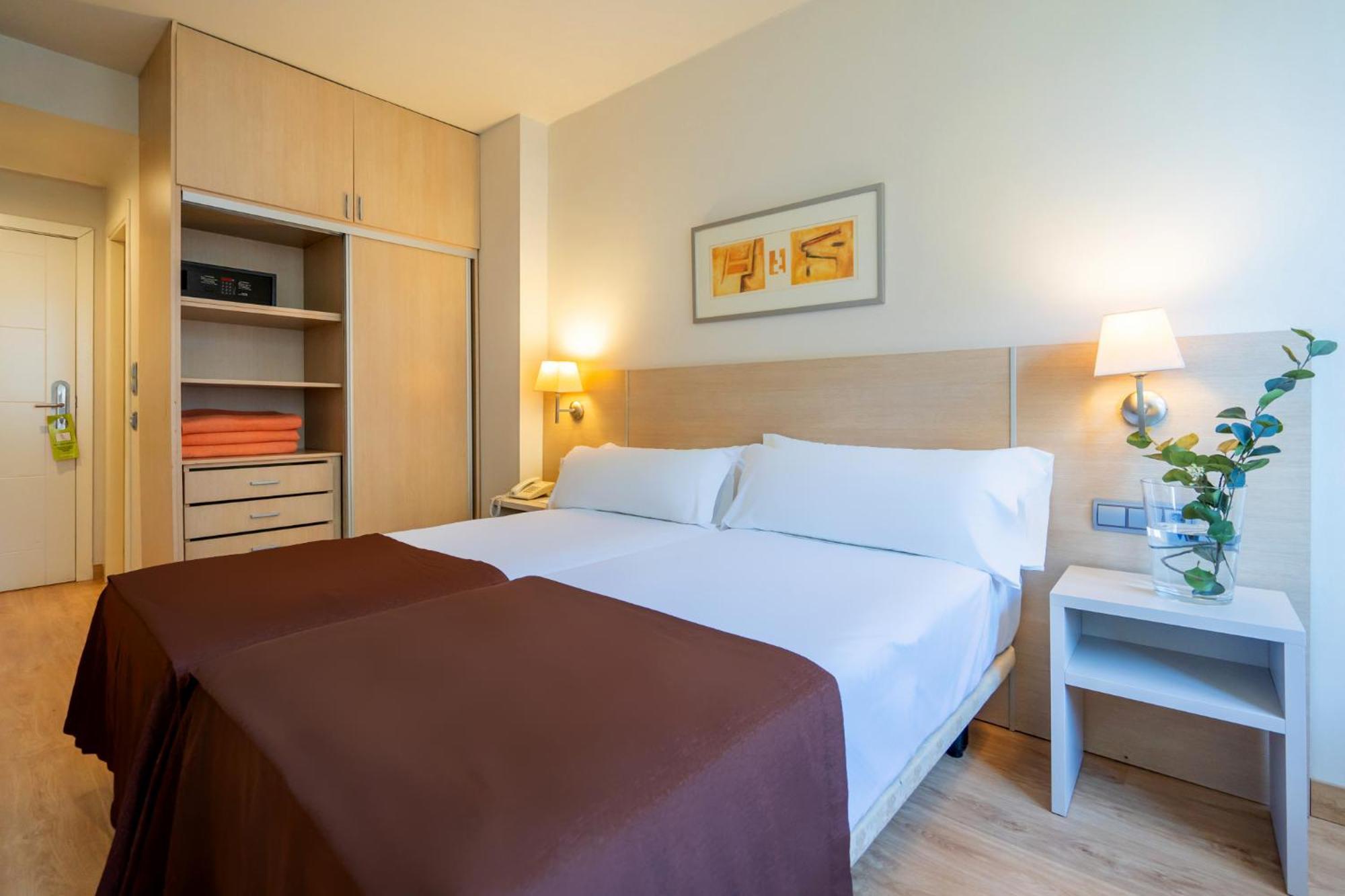 Large Double Room,1709864692:JPEG