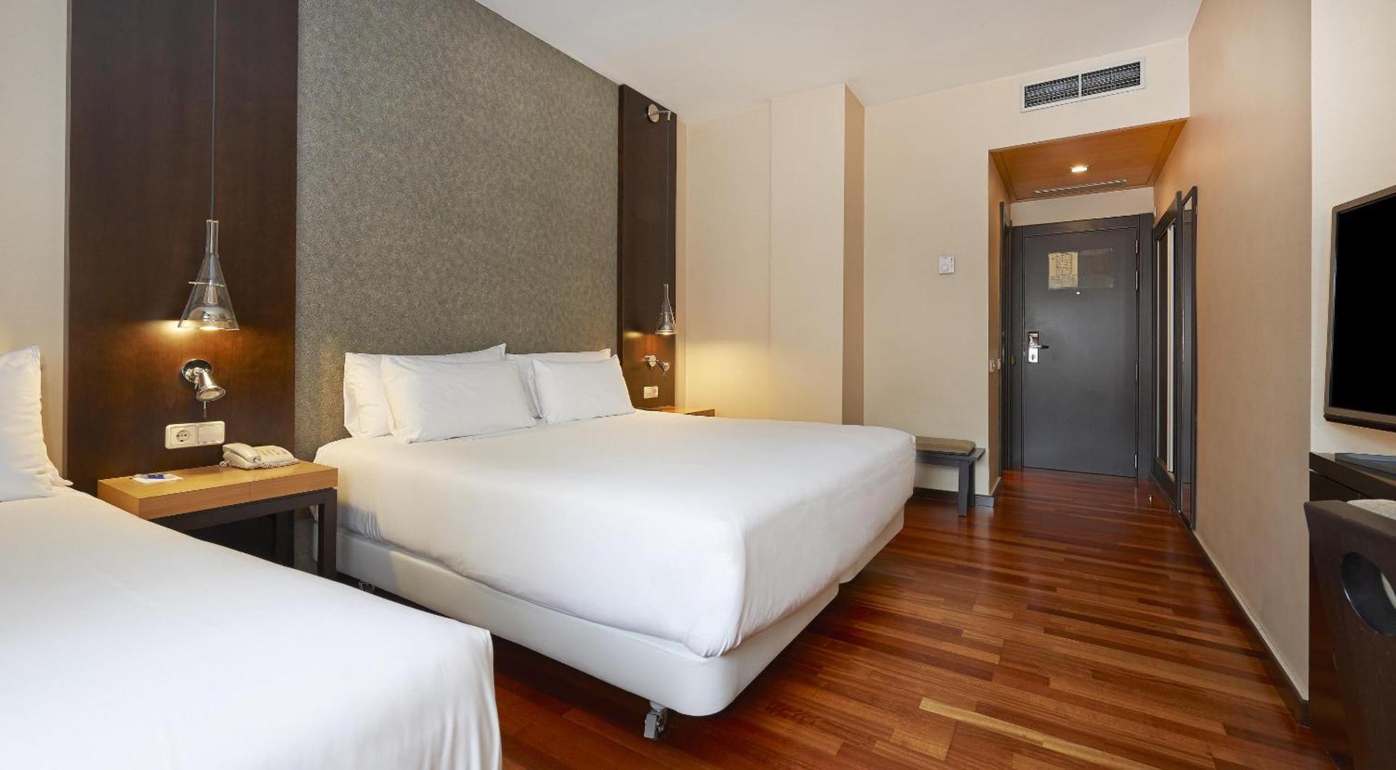 Standard Double or Twin Room,1697790039:JPEG