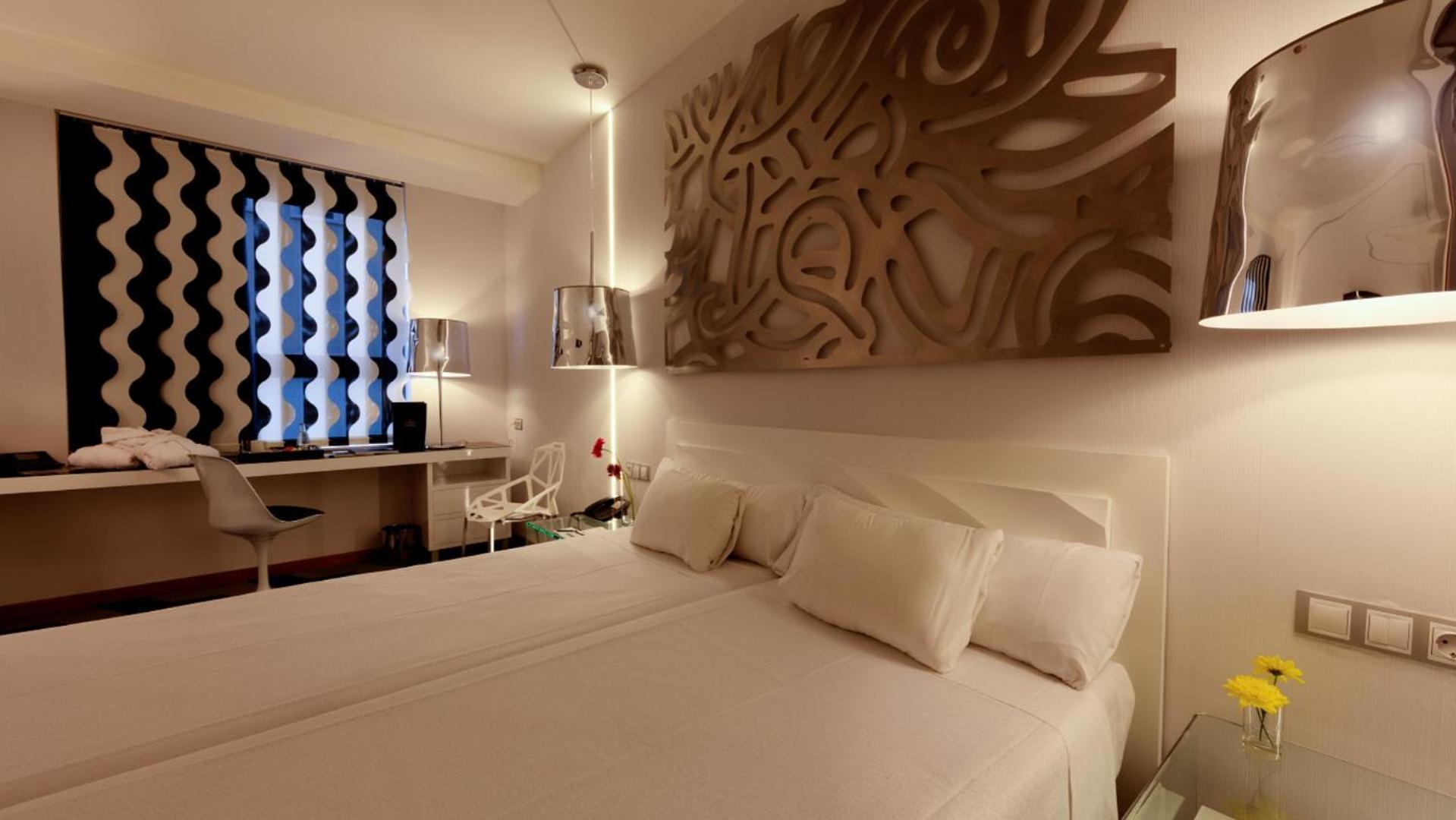 Chambre Double ou Lits Jumeaux avec Lit d'Appoint