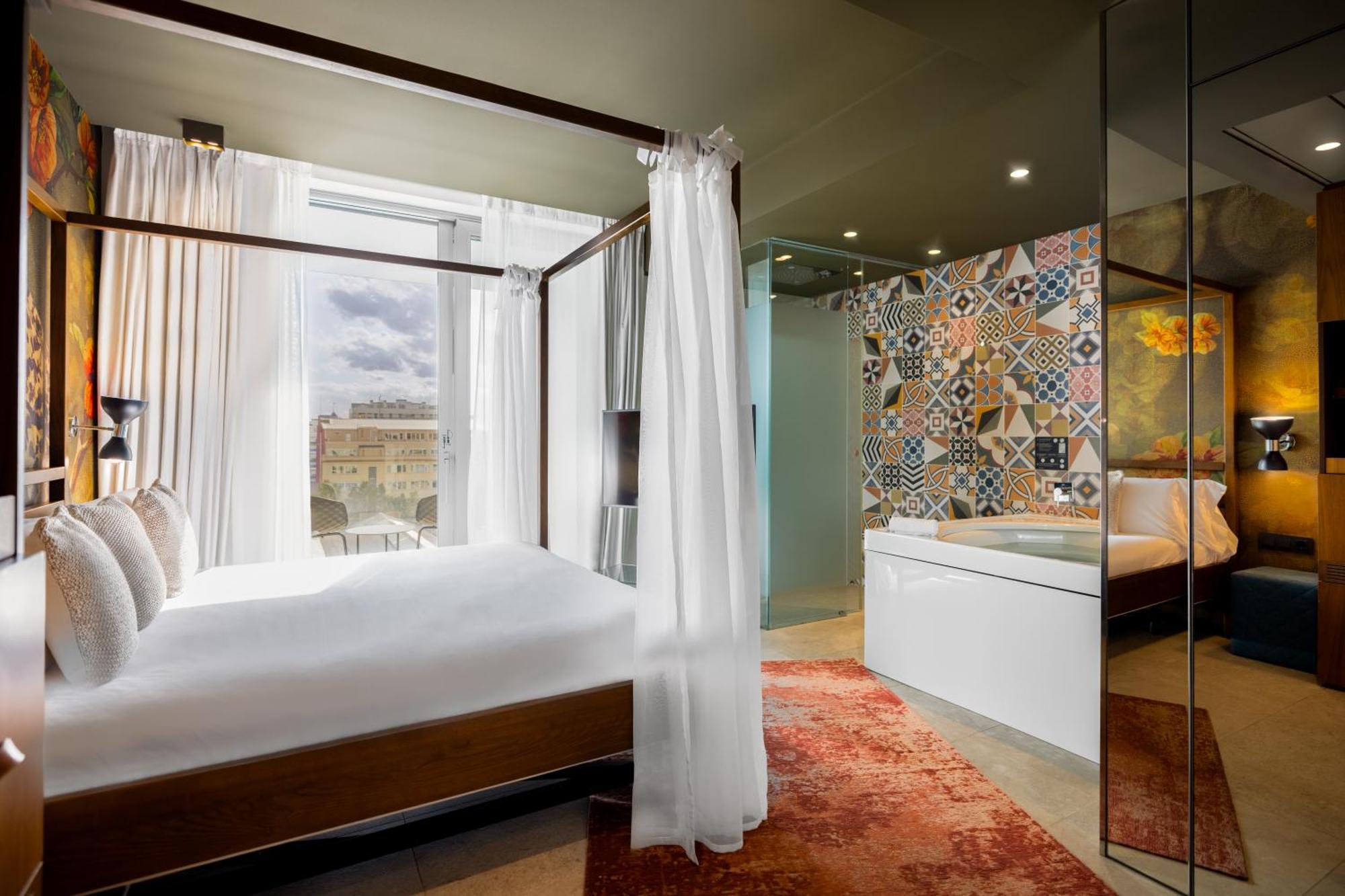 Suite Hot Tub