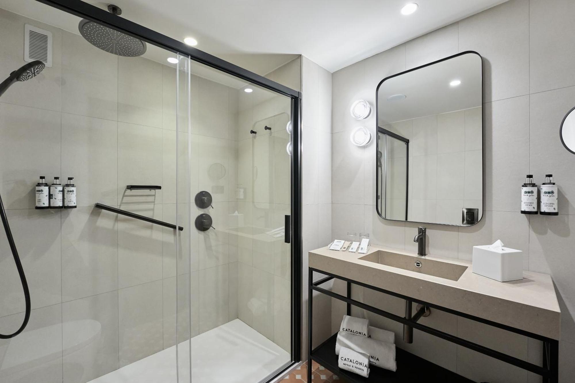 Quarto Duplo Deluxe com Varanda e Vista Mar