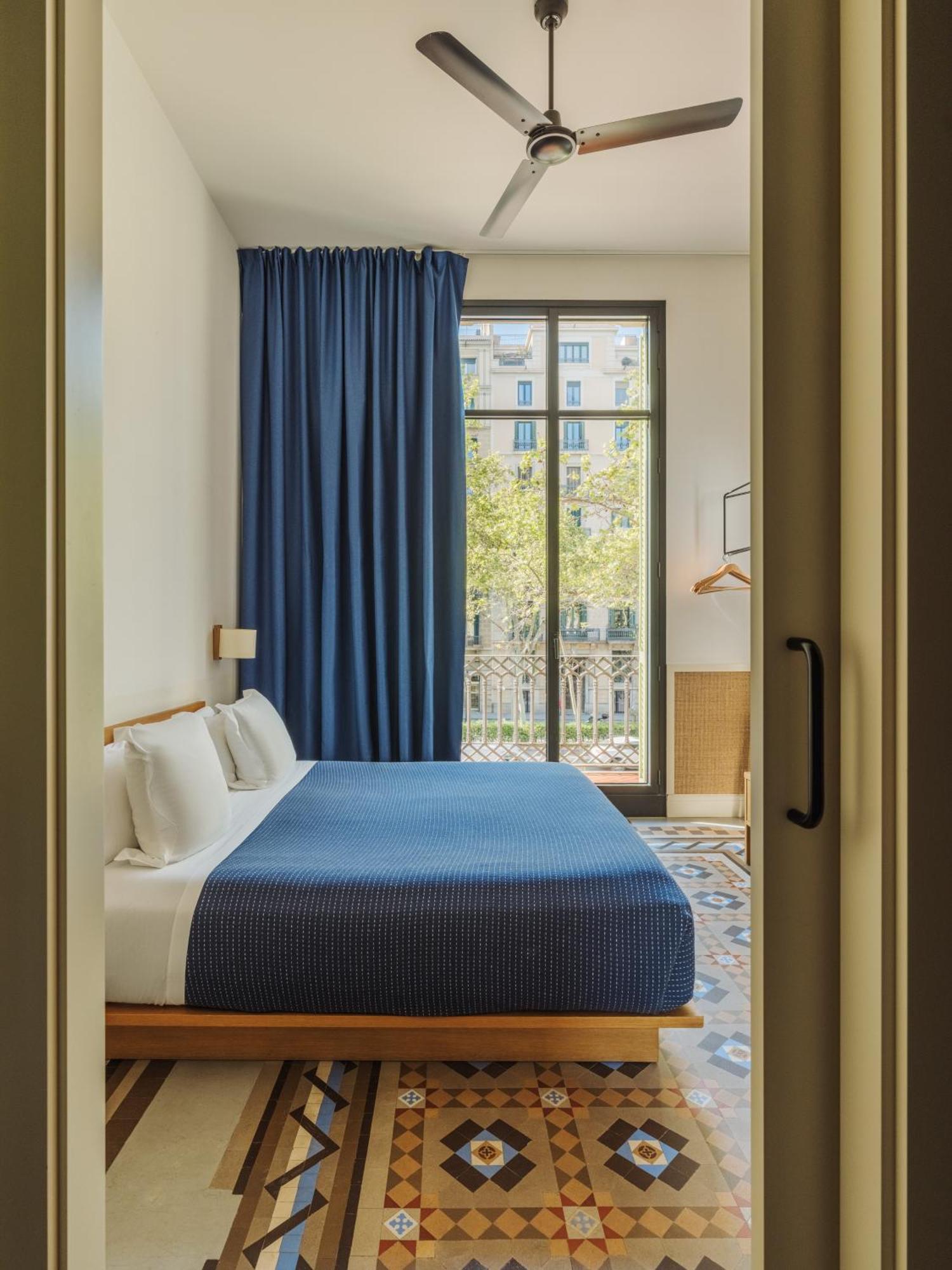 Double Room Street View