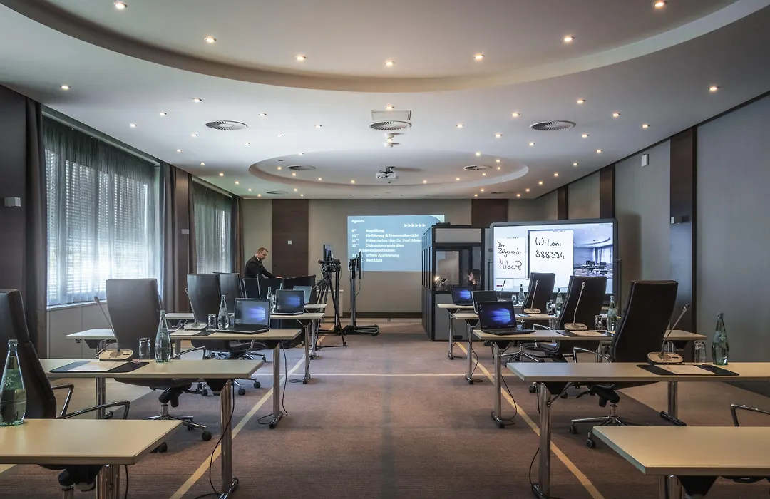 Holiday Inn Barcelona - Sant Cugat By Ihg-1