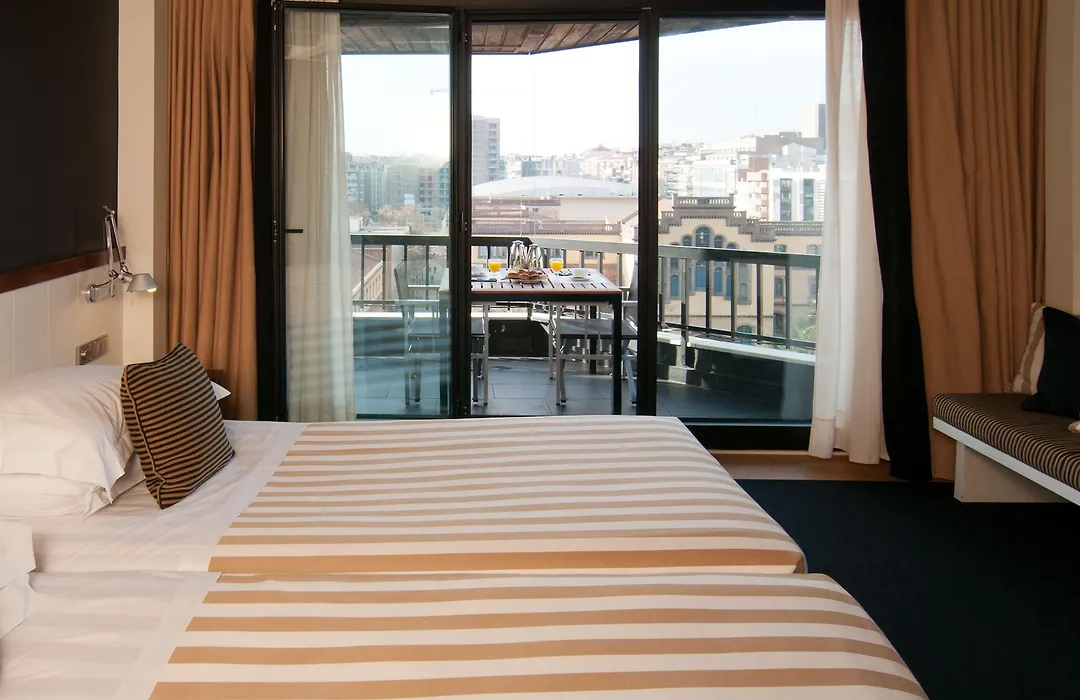 U232 Hotel-1